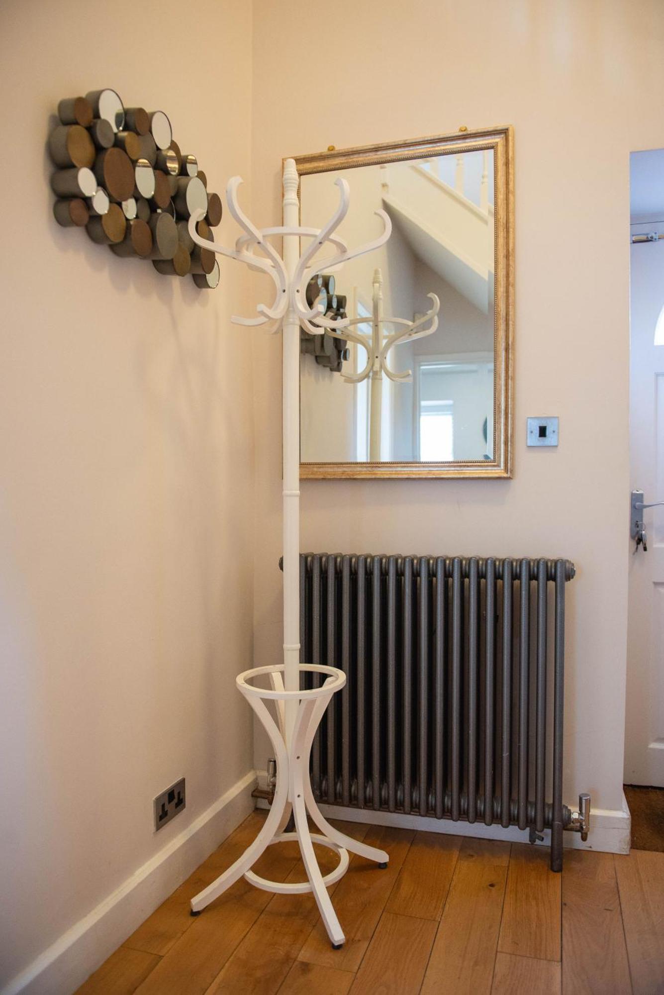Stylish Townhouse, Work Desk, Fast Wi-Fi, Sleeps 6 סטמפורד מראה חיצוני תמונה