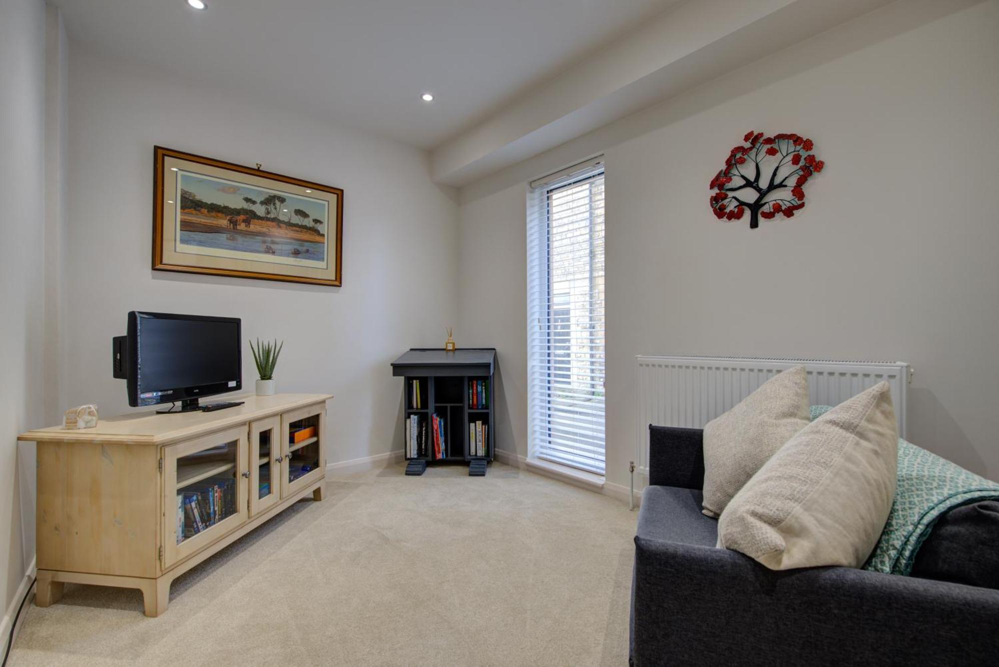 Stylish Townhouse, Work Desk, Fast Wi-Fi, Sleeps 6 סטמפורד מראה חיצוני תמונה